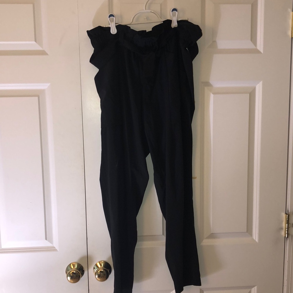 Athleta paperbag pants